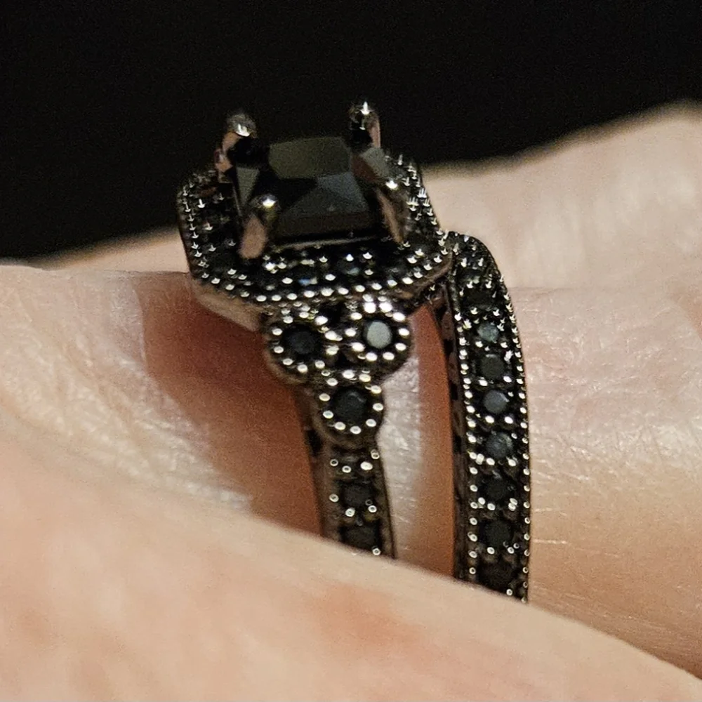 Black Ladies 2pc Set Rings Size 5 New